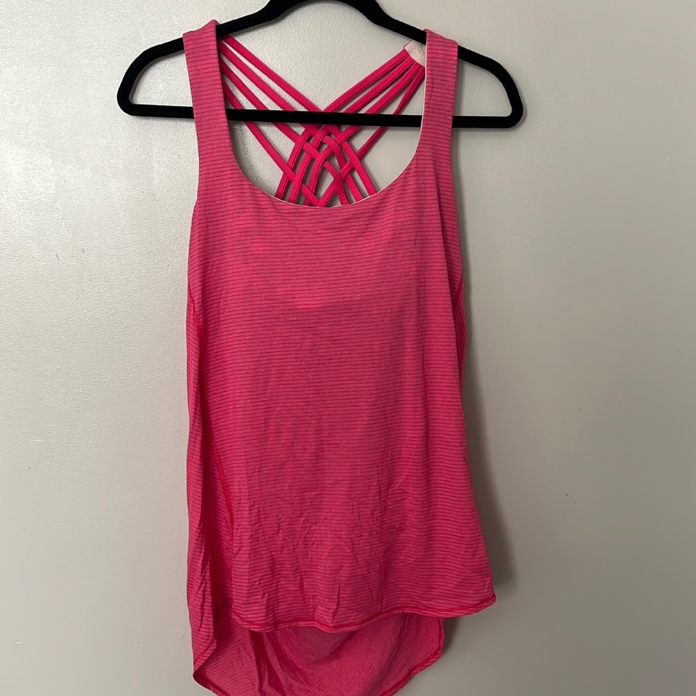 Size 10 pink Lulu tank